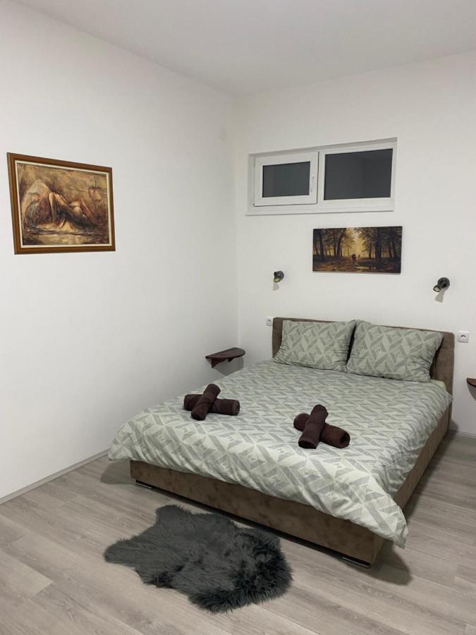 Ferienwohnung Lotus House Zrenjanin Exterior foto