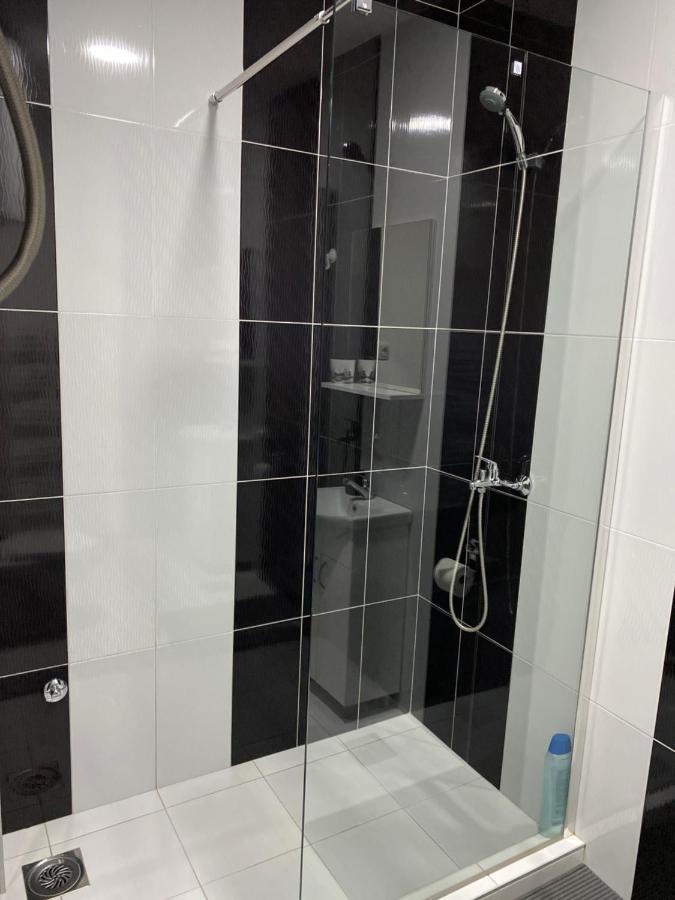 Ferienwohnung Lotus House Zrenjanin Exterior foto