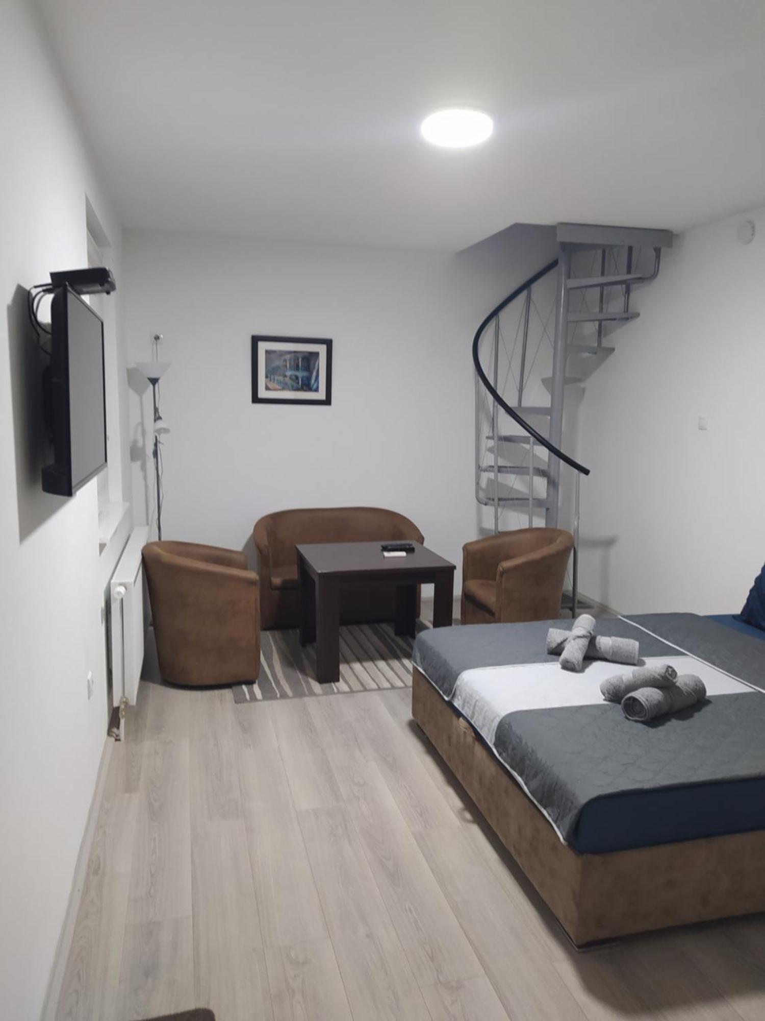 Ferienwohnung Lotus House Zrenjanin Exterior foto